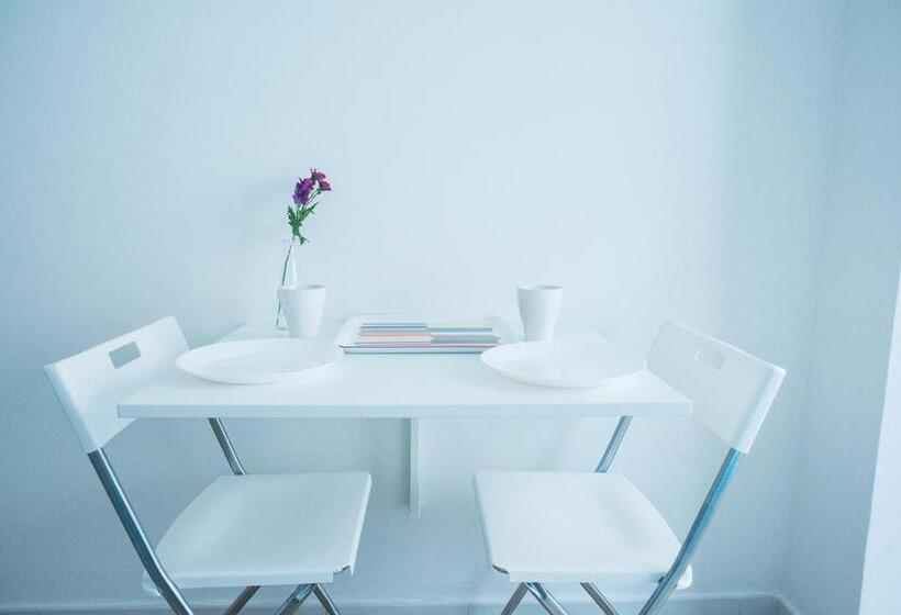 اتاق استاندارد, Cm B&b Piramide