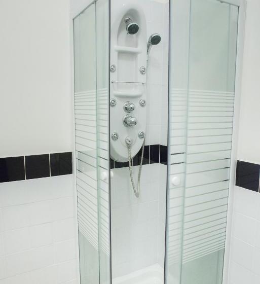 اتاق استاندارد, Cm B&b Piramide