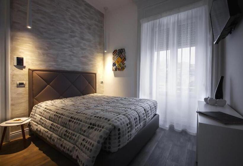 اتاق لوکس با چشم‌انداز, Ferrari Suite