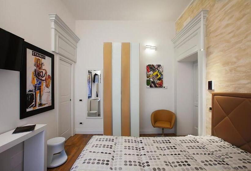 اتاق لوکس با چشمانداز, Ferrari Suite