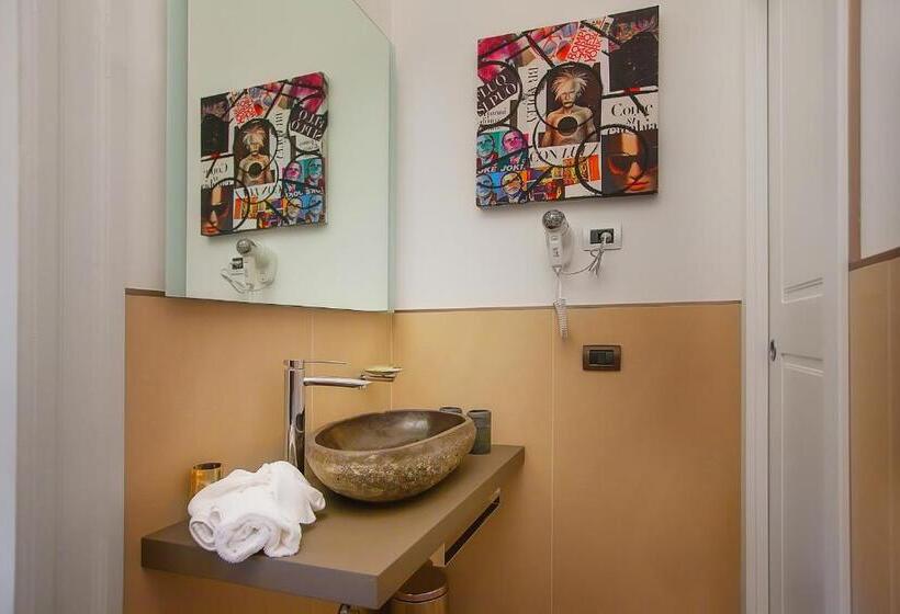 اتاق لوکس با چشمانداز, Ferrari Suite