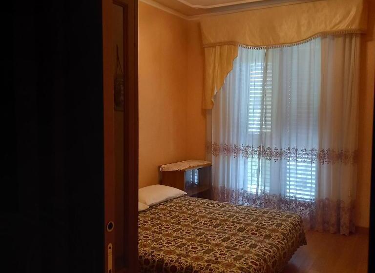 带共用浴室的标准房间, Bed & Breakfast Kalinka