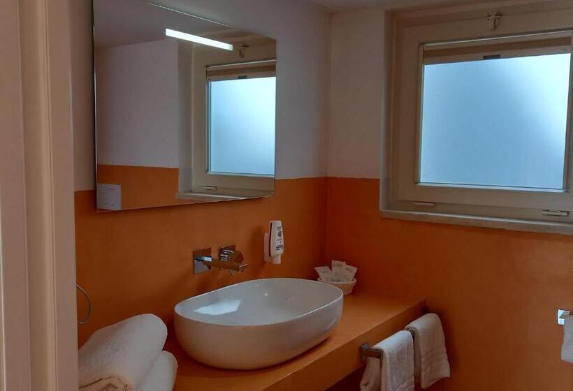 غرفة ديلوكس مطلّة علي البحر, La Casa Del Fico