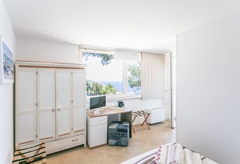 غرفة ديلوكس مطلّة علي البحر, La Casa Del Fico