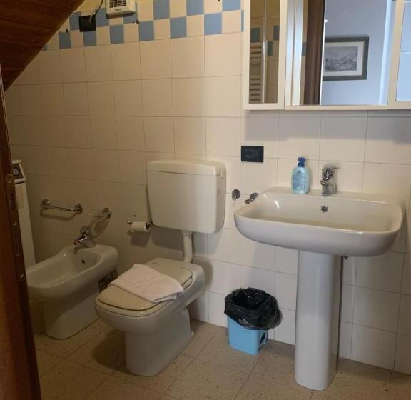 اتاق استاندارد, Le Stanze Sul Po