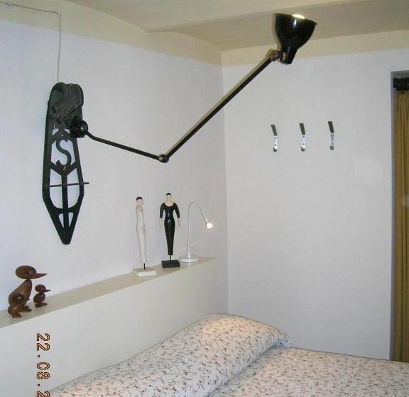 듀플렉스 스위트, Lo Studio