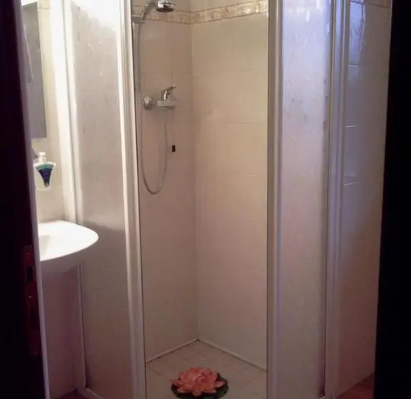 スタンダード４人部屋, Albergo Al Portico