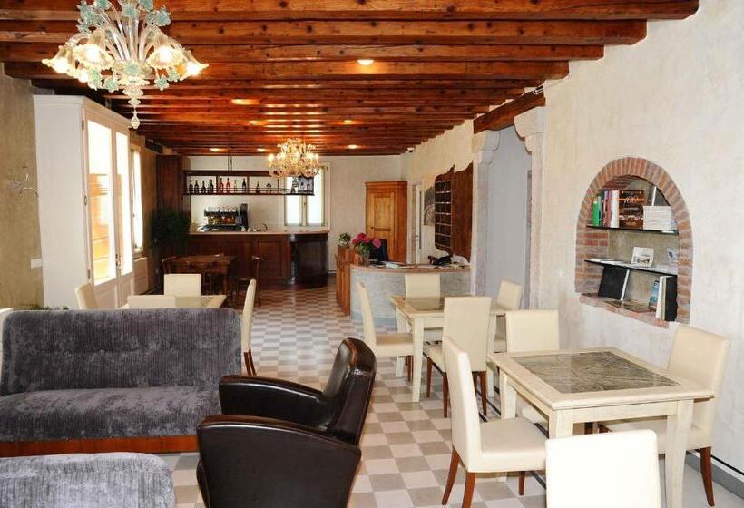 Номер Стандарт, Albergo Al Sole