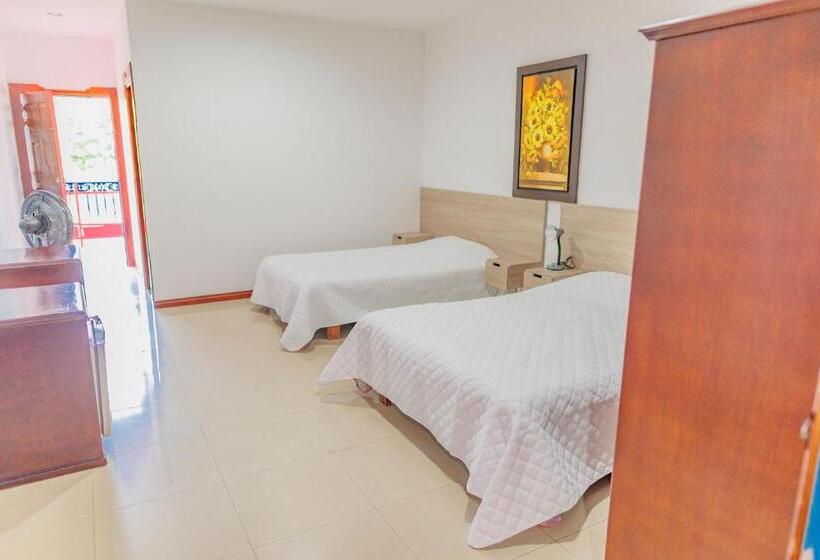 اتاق استاندارد سه نفره, Arrayanes Del Quindío