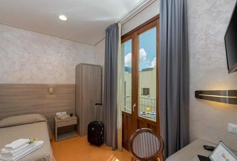 带阳台的标准单人间, Biancolilla