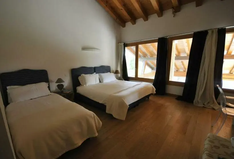 اتاق استاندارد چهارنفره با چشم‌انداز باغ, Country House Due Fiumi