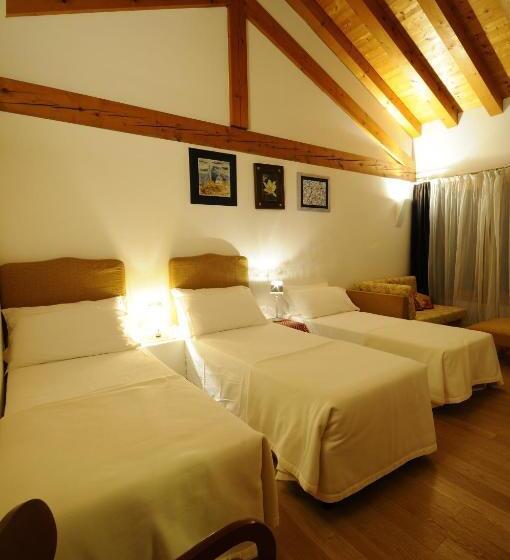 اتاق استاندارد سه نفره, Country House Due Fiumi