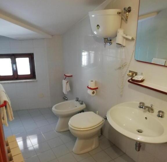 חדר אקונומי, Grotta Dei Colombi