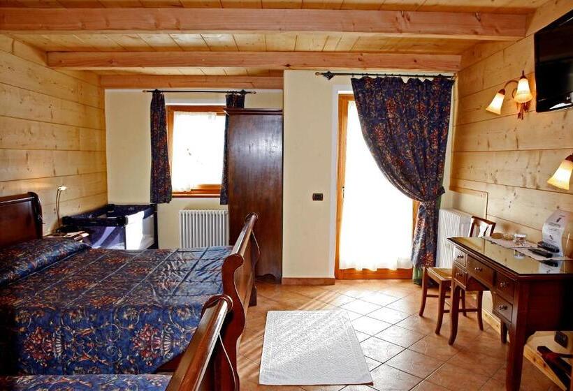 غرفة كومفورت, Les Combes