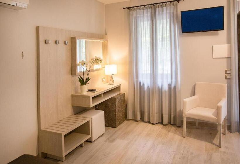 חדר סטנדרט עם טרסה, Livia