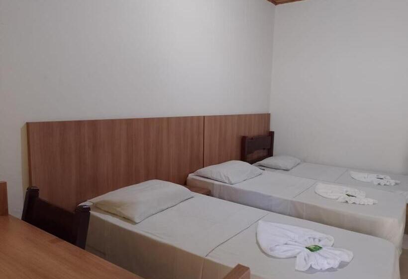 اتاق استاندارد سه نفره, Roma