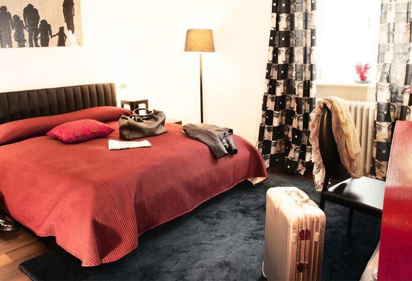 اتاق لوکس, Villa Sizzo Relais B&b