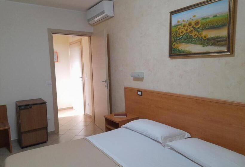 اتاق استاندارد, B&b Il Giardino Di Zefiro