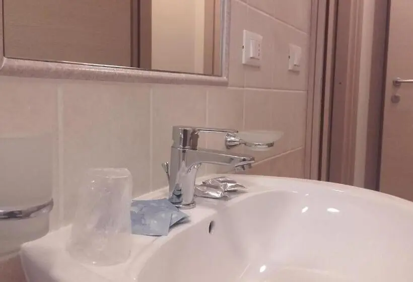 Yhden jaetun makuuhuoneen huoneisto, B&b Il Giardino Di Zefiro