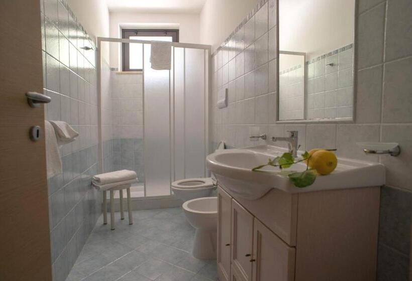 דירת חדר עם טרסה, B&b Il Giardino Di Zefiro