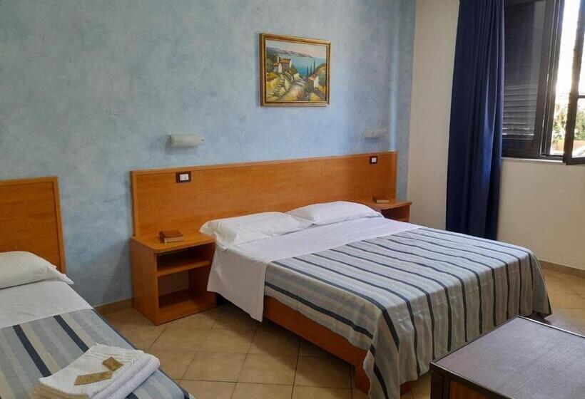 חדר סטנדרט לשלושה, B&b Il Giardino Di Zefiro