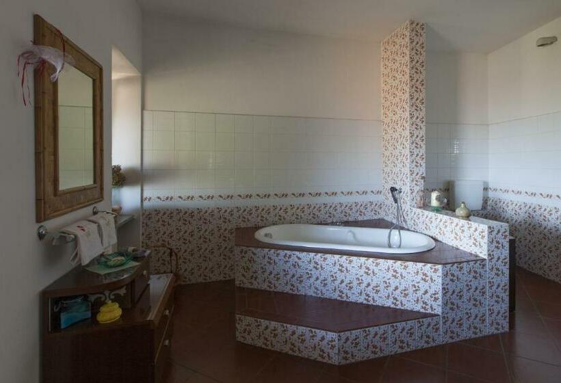 דירת 2 חדרים עם טרסה, B&b La Rampichina