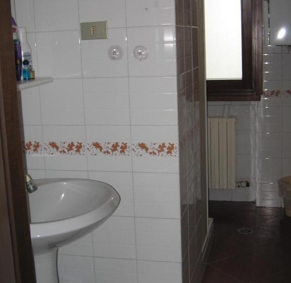 דירת 2 חדרים עם טרסה, B&b La Rampichina