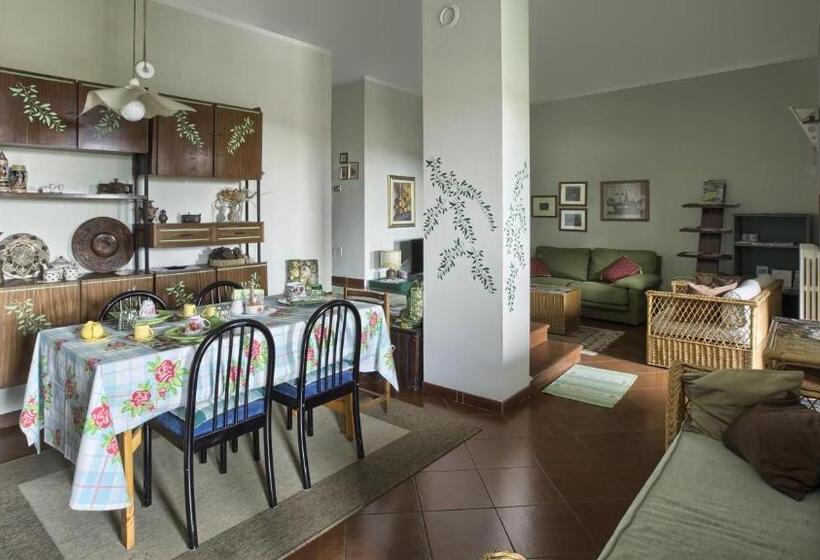 آپارتمان 2 خوابه با تراس, B&b La Rampichina