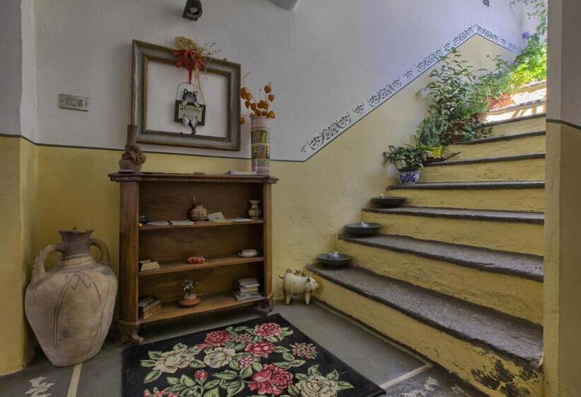آپارتمان 2 خوابه با تراس, B&b La Rampichina