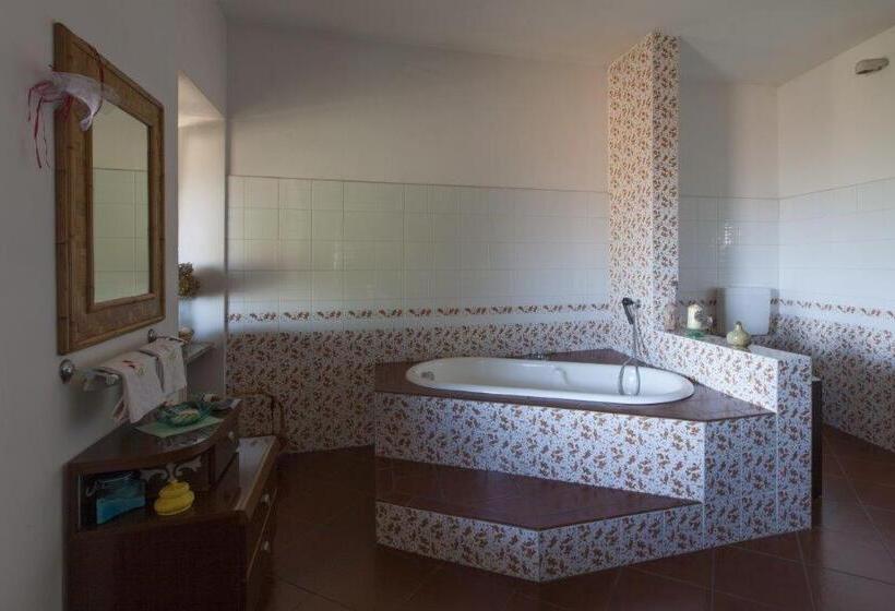 آپارتمان 2 خوابه با تراس, B&b La Rampichina