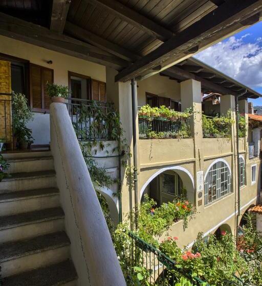 דירת 2 חדרים עם טרסה, B&b La Rampichina