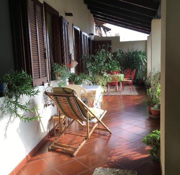 דירת 2 חדרים עם טרסה, B&b La Rampichina