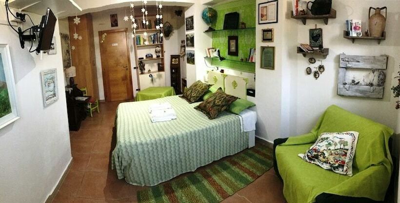 اتاق استاندارد سه نفره, B&b Magna Grecia