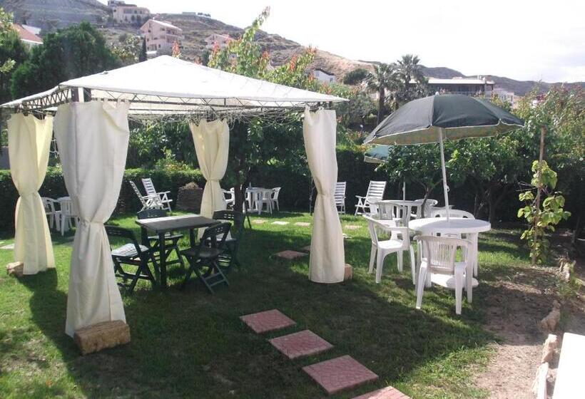 اتاق استاندارد سه نفره, B&b Magna Grecia