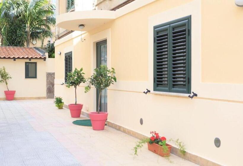 اتاق راحتی سه تخته, B&b Porta Della Sicilia