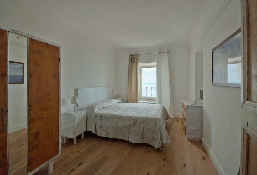 Номер Deluxe Вид на Море, B&b Tre Finestre Sul Mare