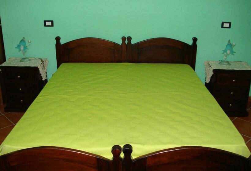 Номер Стандарт с Балконом, B&b Ulivo