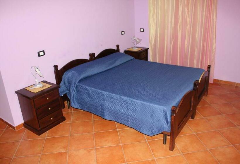 اتاق استاندارد با بالکن, B&b Ulivo