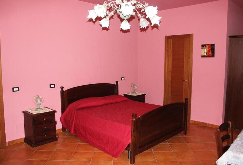 اتاق استاندارد چهارنفره با بالکن, B&b Ulivo