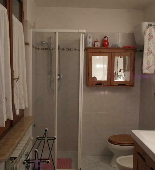 バス共有のスタンダードルーム, B&b Viale Dei Pini