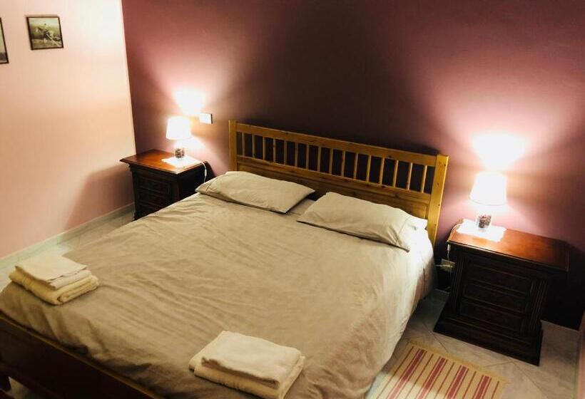 バス共有のスタンダードルーム, B&b Viale Dei Pini