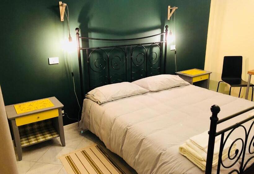 バス共有のスタンダードルーム, B&b Viale Dei Pini