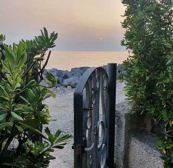 Номер Стандарт Вид на Море, B&b Villa Gubitosi