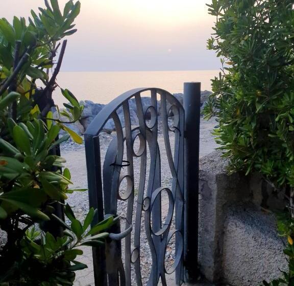 Номер Стандарт Вид на Море, B&b Villa Gubitosi