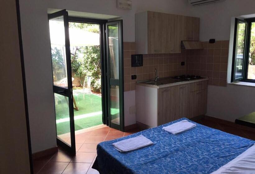 Полулюкс Одноместный с Террасой, B&b Villa Gubitosi