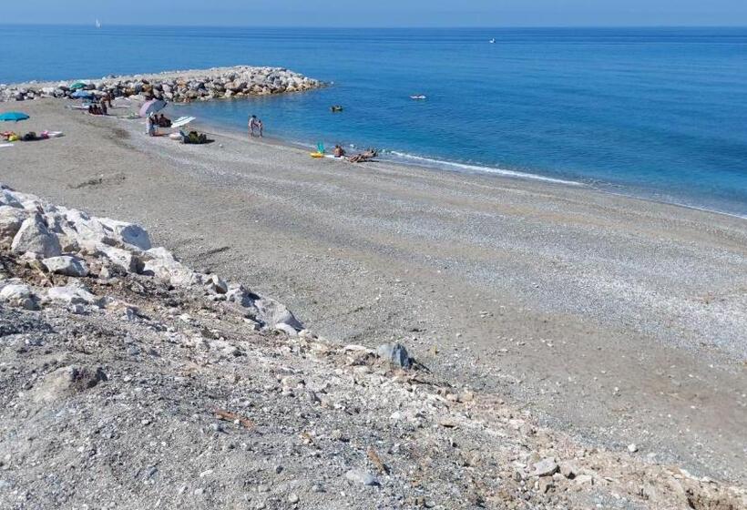 Полулюкс Одноместный с Террасой, B&b Villa Gubitosi