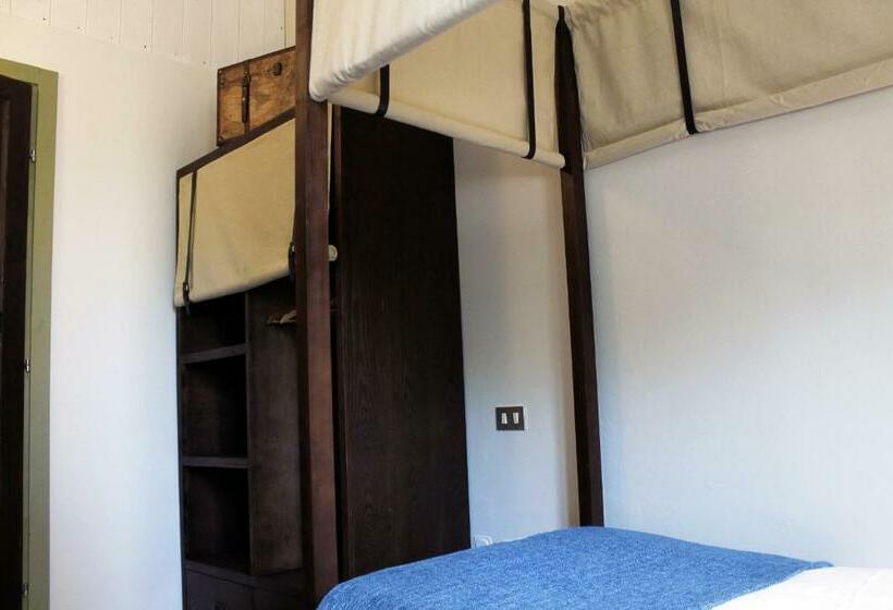 اتاق استاندارد یک تخته با سرویس بهداشتی مشترک, Mich&letti