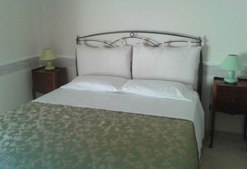 标准单人间, Villa Elisa