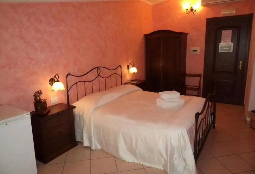 Classic-huone, Albergo Tirreno
