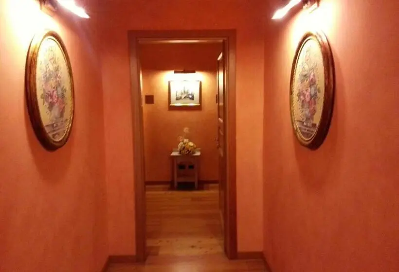 Standard Yhden Hengen Huone, Borgonuovo